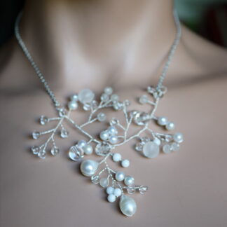 Collier de mariage en perles et cristal