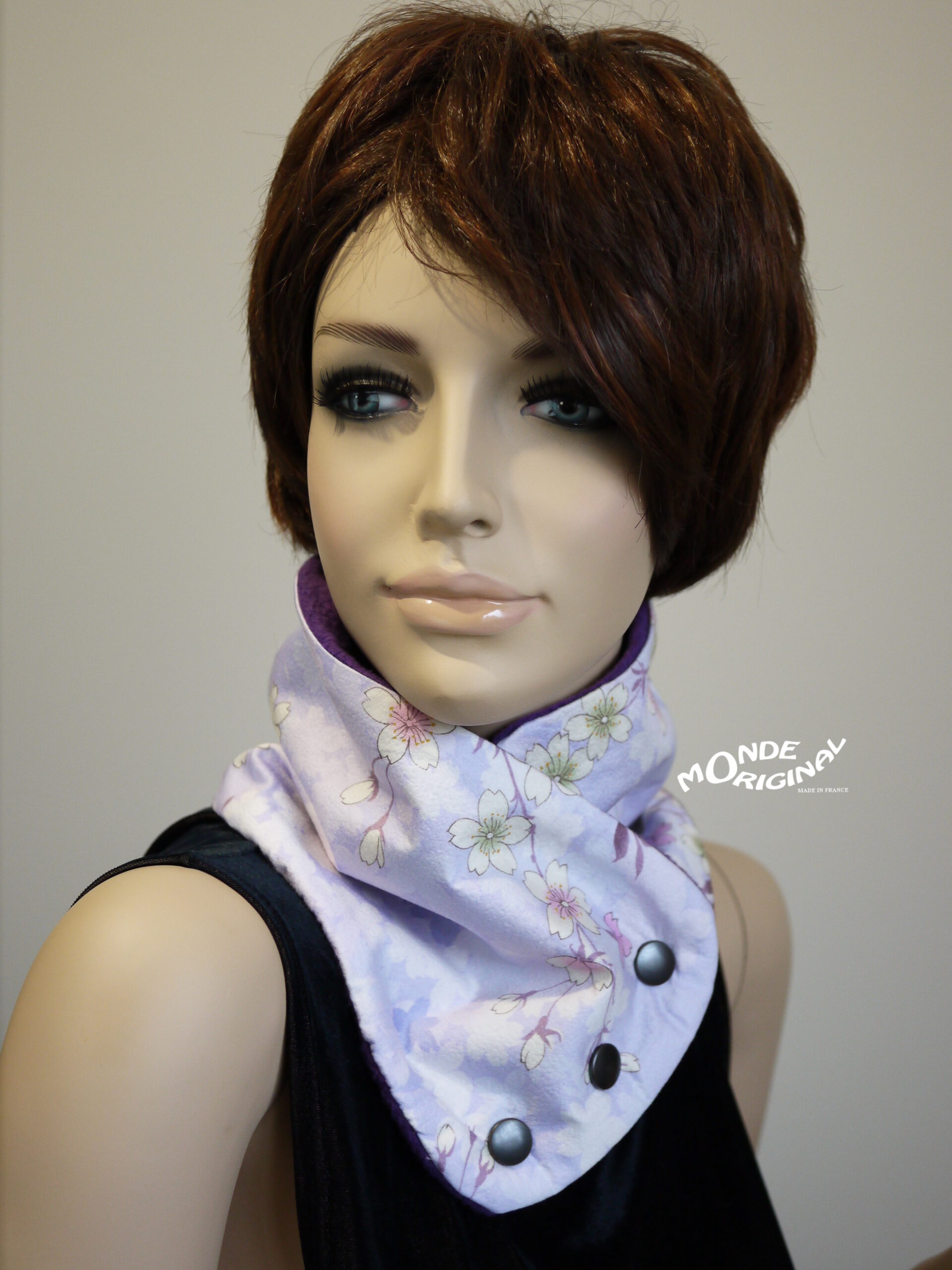 Snood boutonné violet en tissu japonais fleuri – Image 2