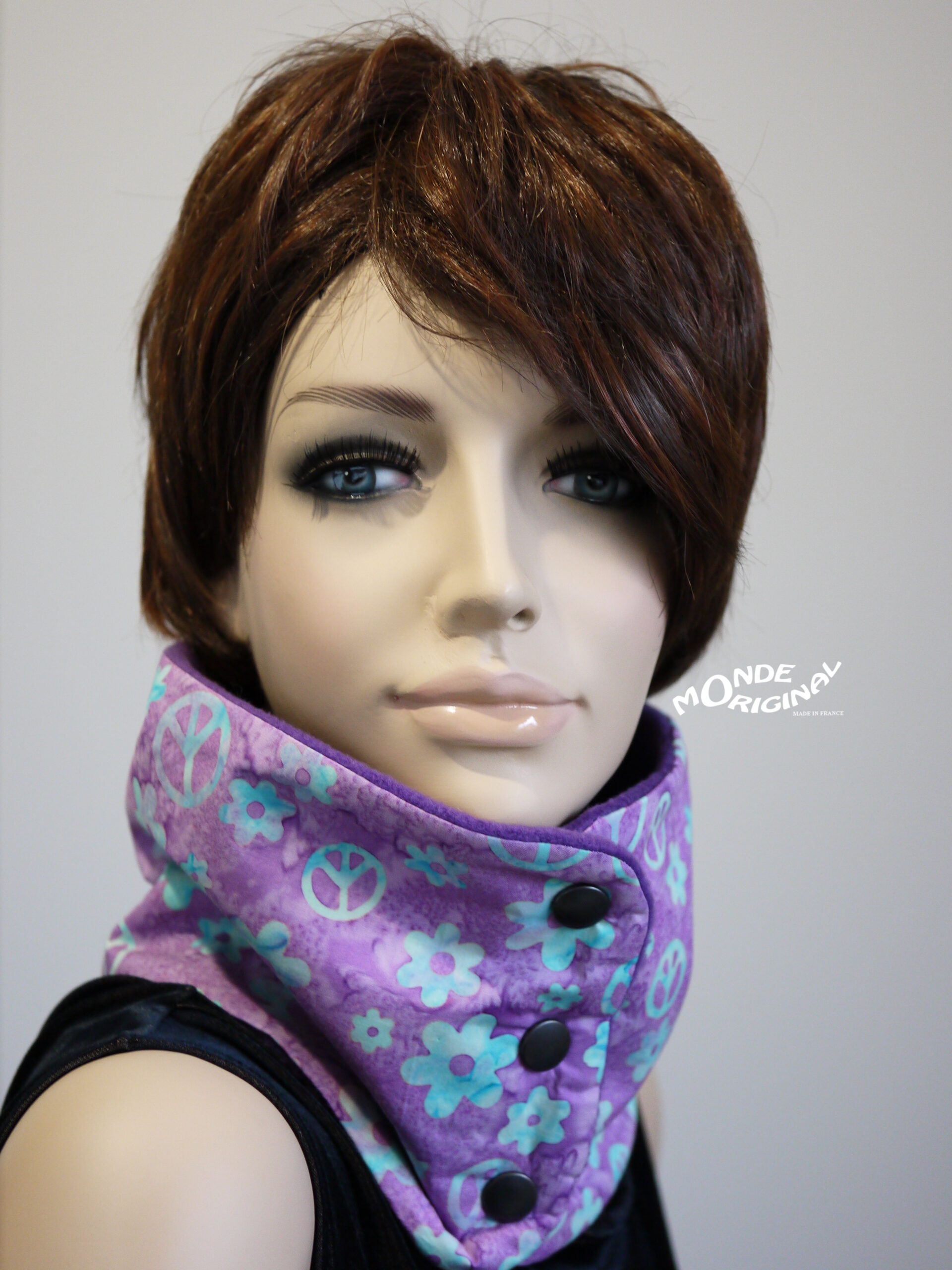 Snood boutonné violet en coton et polaire – Image 3