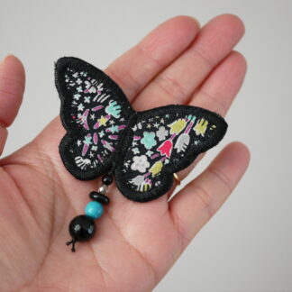 Broche papillon en tissu liberty Kayoko