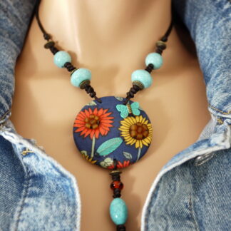 Collier artisanal tournesols, collier en tissu tournesols, collier fait main en tissu