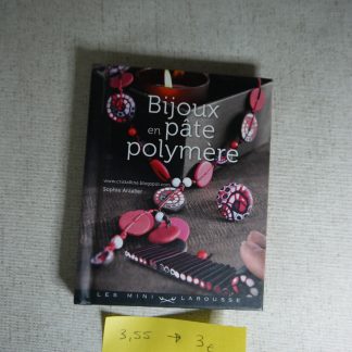 Livre bijoux en pâte polymere par Sophie Arzalier.